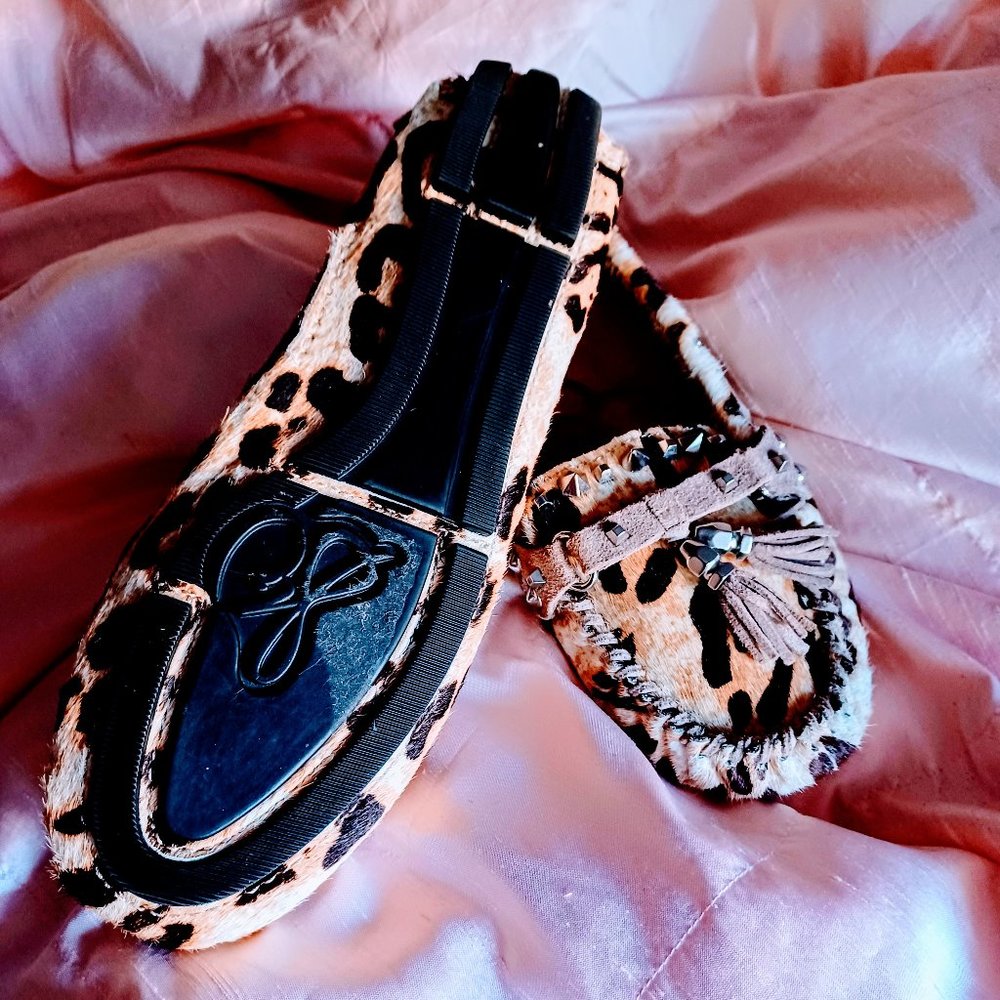 Flats - Picture 2 of 2